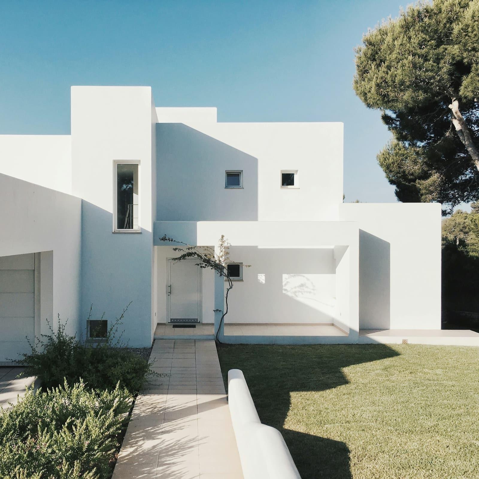 Signature villa on Frond G with private beach